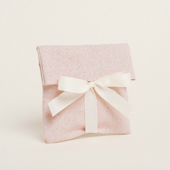 37a18d79-96ed-404a-a77d-b9ee1bcf1d9f-3